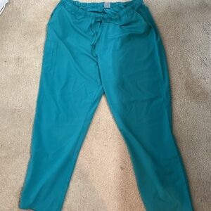 Women’s teal scrub set